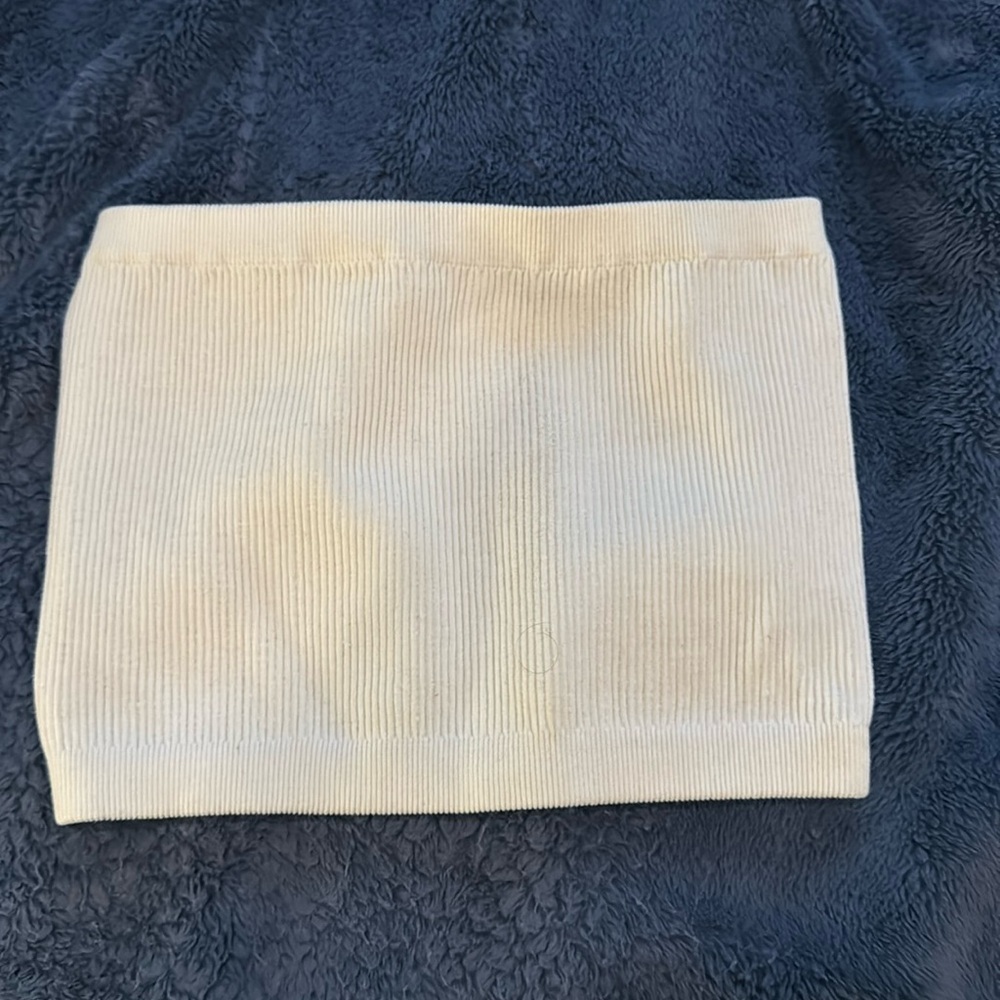 Thick ribbed cropped tube top